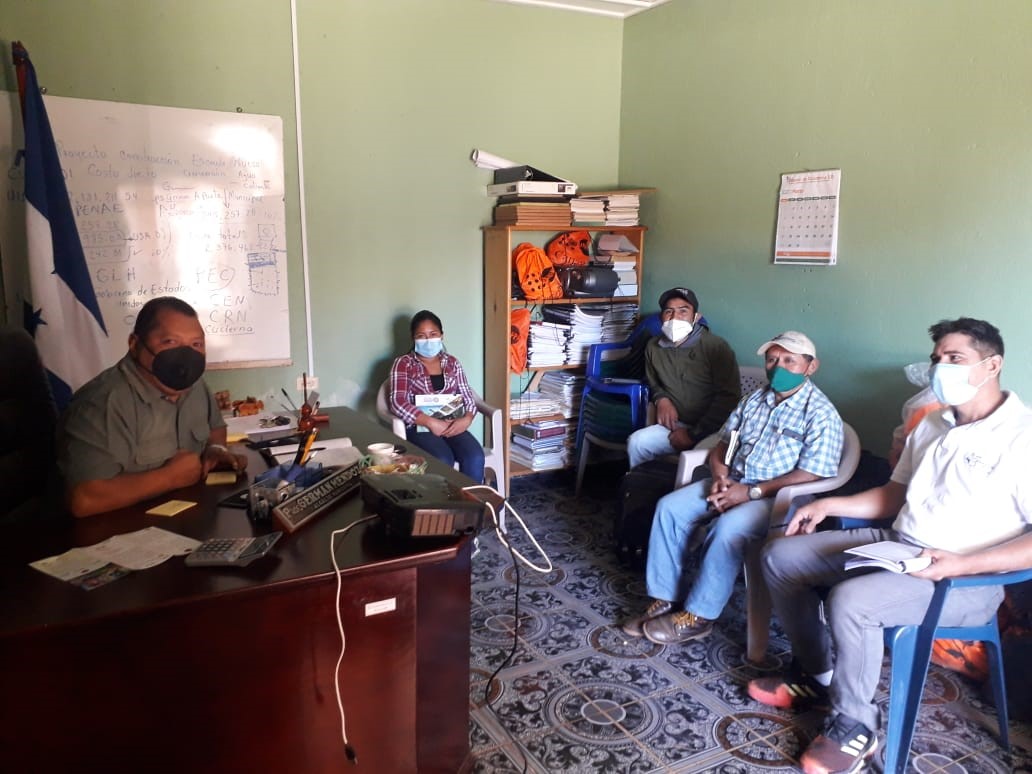 Gestión de alianzas estratégicas para la implementación de tecnologías para la adaptación al cambio climático, Santa Ana, Honduras.